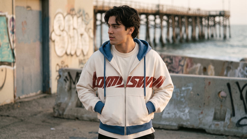 Bomb Swell Colorblock Script Zip Hoodie — Sudadera Crema/Azul