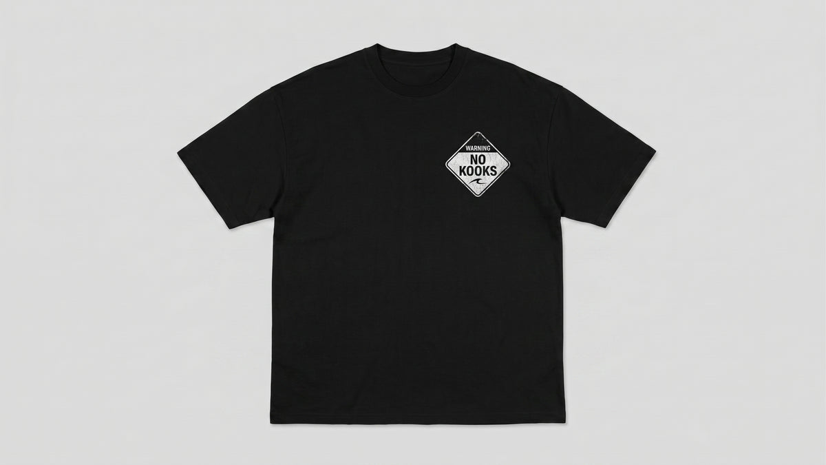 Camiseta oversize negra con print pecho de señal de advertencia Warning No Kooks